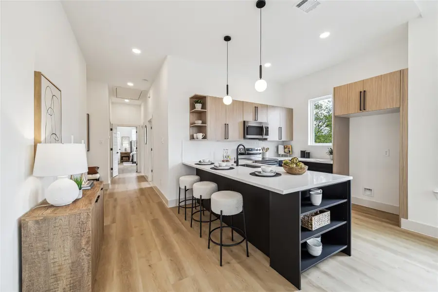 415 Clearwater Street #A/B, Houston, TX 77029 - Image #3