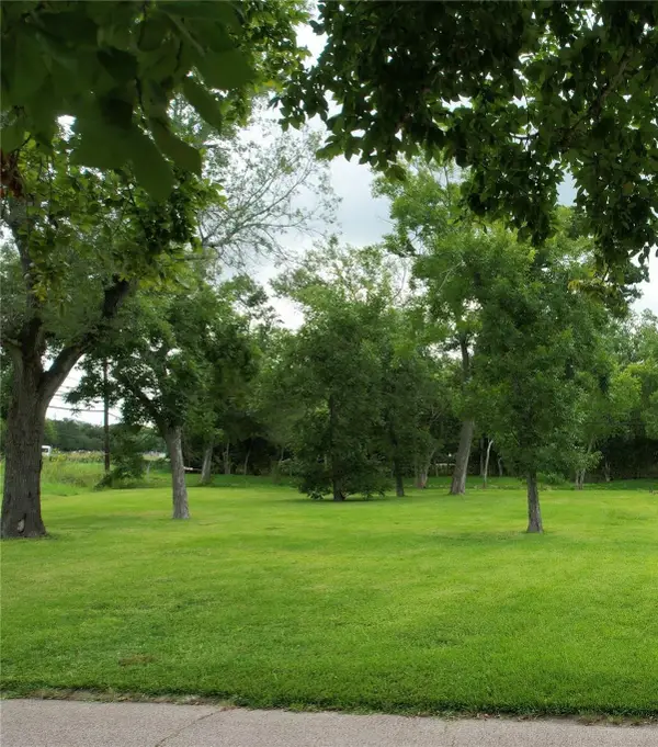 001 Willowgrove Drive, Houston, TX 77035