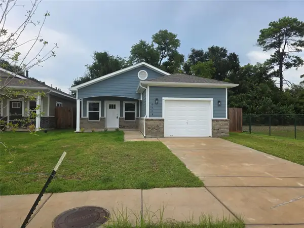 9904 Dipping Brook Street, Houston, TX 77076
