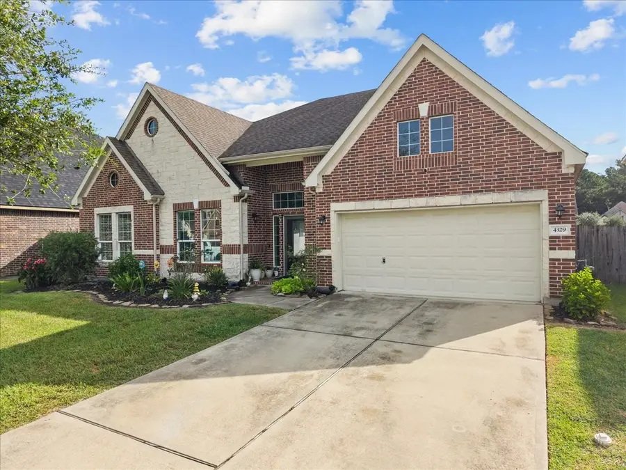 4329 S Meridian Greens Drive, Dickinson, TX 77539 - #2