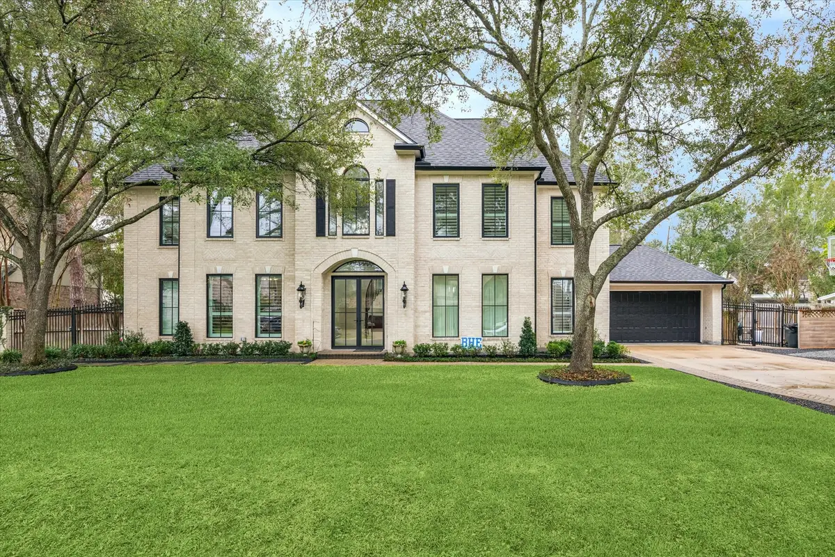 11721 Spriggs Way, Hedwig Village, TX 77024 - Image #1