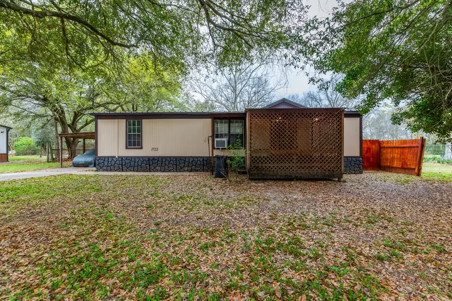1722 Yorkshire Circle, Beaumont, TX 77713 - #2
