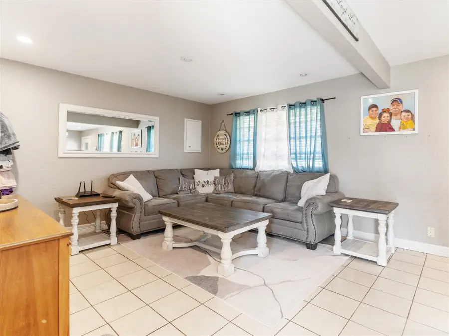 579 County Road 239, Bay City, TX 77414 - Image #3