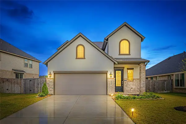 35425 Woodtrace Circle, Pinehurst, TX 77362