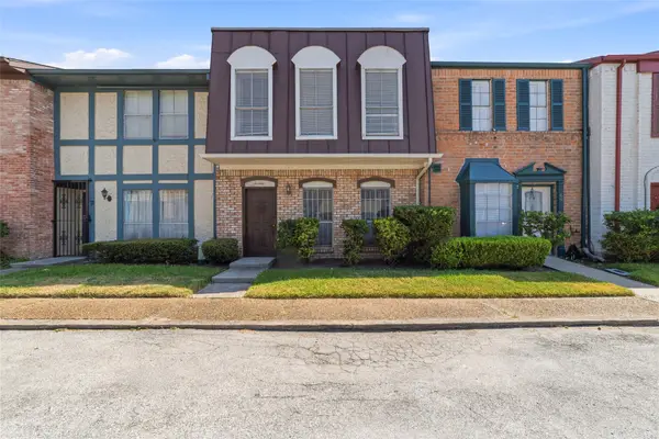 7700 Creekbend Drive #70, Houston, TX 77071