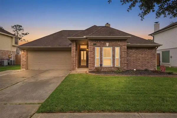 2710 Hazel Street, Pearland, TX 77581