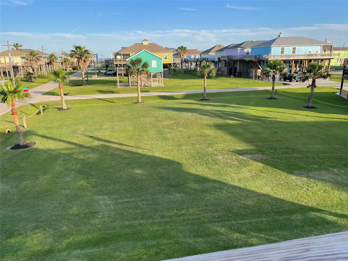 943 Gulfview Road, Crystal Beach, TX 77650 - #1