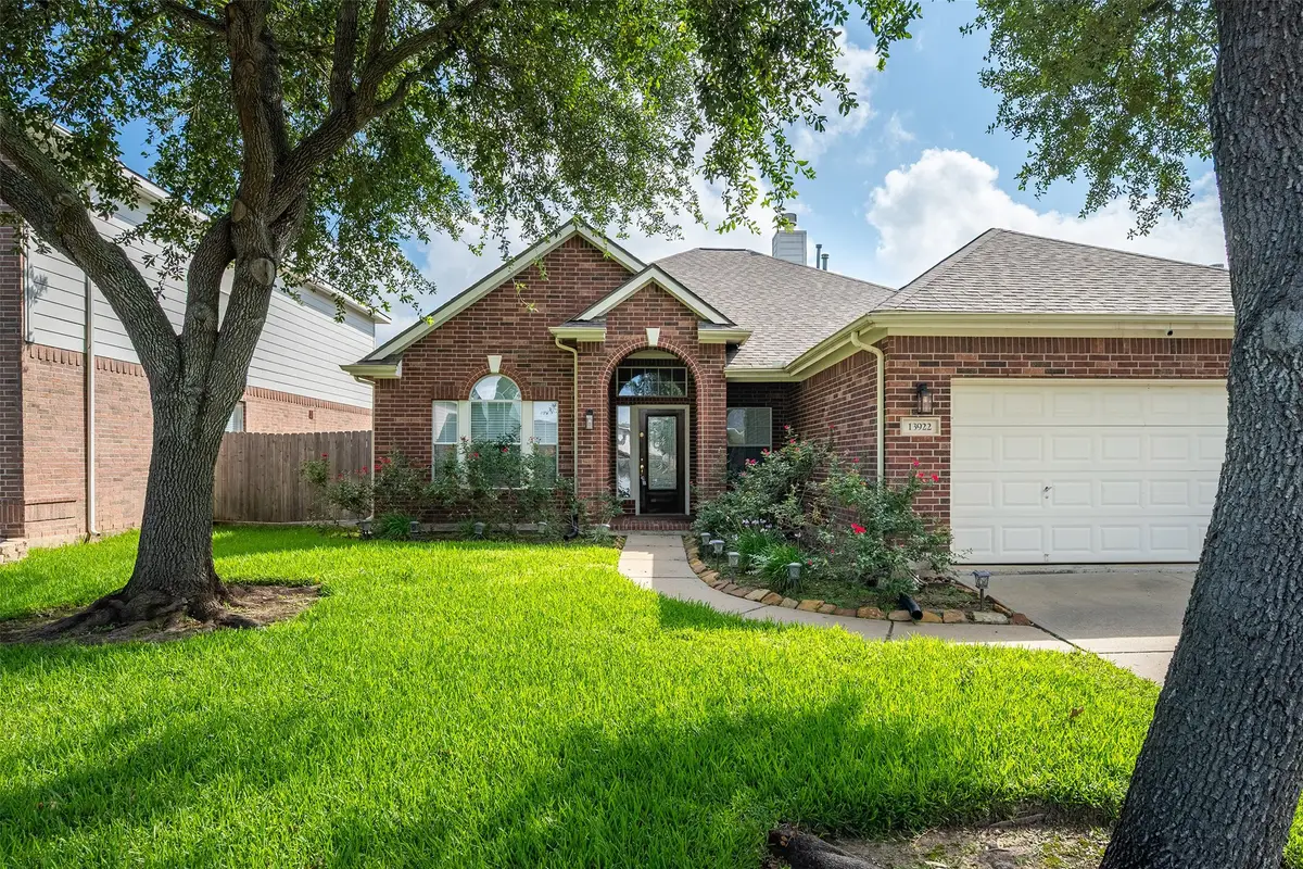13922 Abbey Lane, Sugar Land, TX 77498 - #1