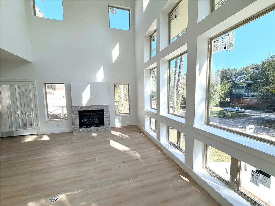 13523 Lakecrest Drive, Cypress, TX 77429 - Image #2