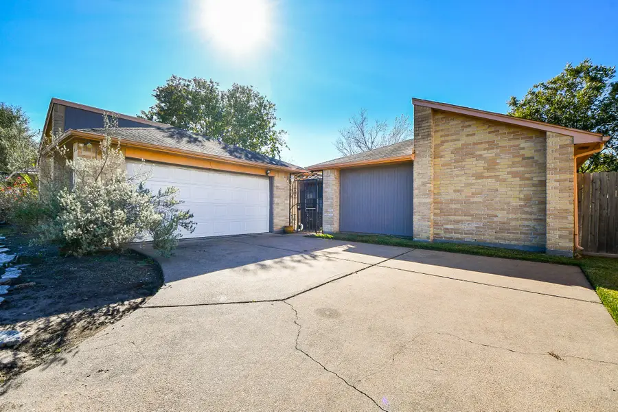 2115 Barrington, Sugar Land, TX 77478 - Image #2