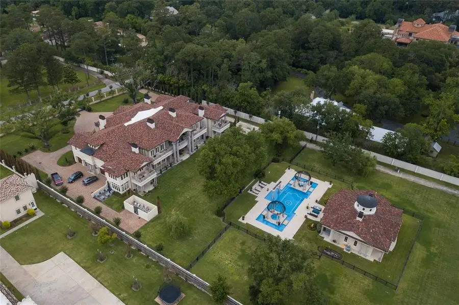 6 W Rivercrest Drive, Houston, TX 77042 - Image #3