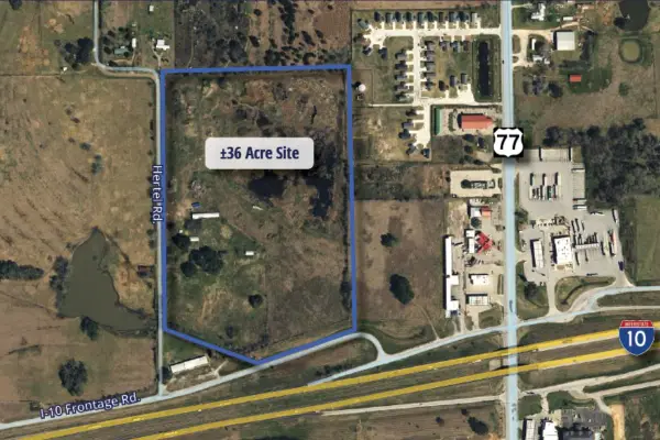 817 Hertel Rd, Schulenburg, TX 78956