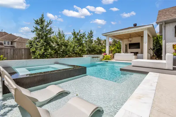 18 Botanical Vista Drive, Tomball, TX 77375