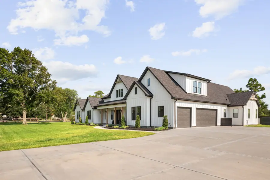 99 El Dorado Drive, Friendswood, TX 77546 - Image #3