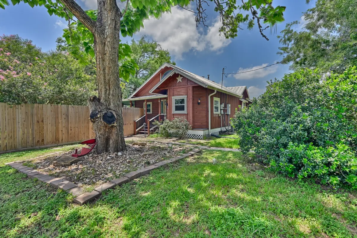 333 Walnut Street, New Ulm, TX 78950 - #1