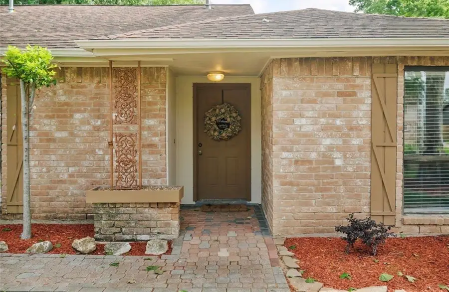 412 Westwood Drive, Friendswood, TX 77546 - #3