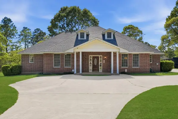 33403 Doe Drive, Magnolia, TX 77355