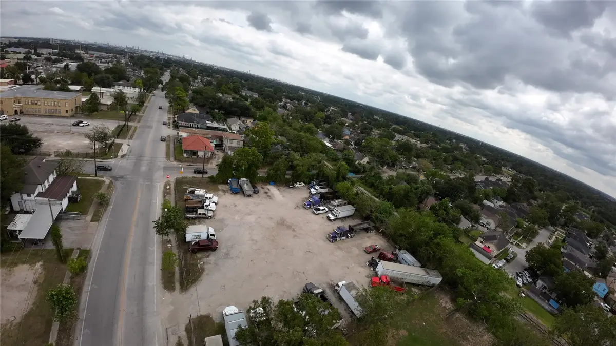 7206 Capitol St, Houston, TX 77011 - #1