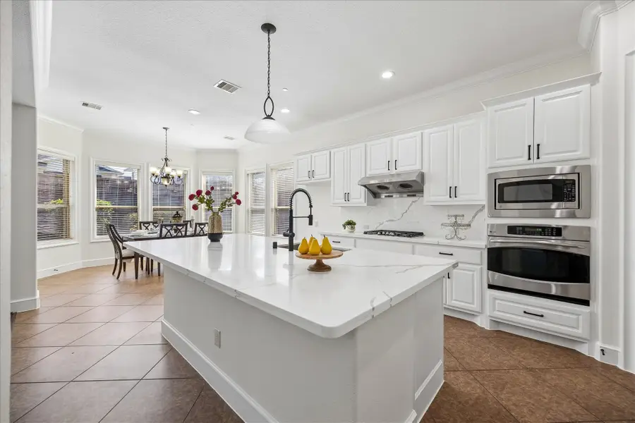 34 Windsor Court, Houston, TX 77055 - #2