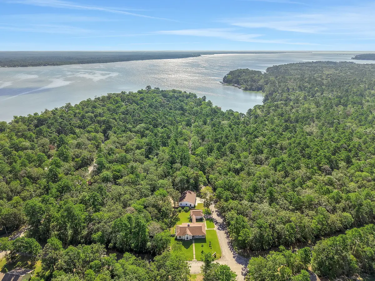 20380 Doral Drive, Huntsville, TX 77320 - #1