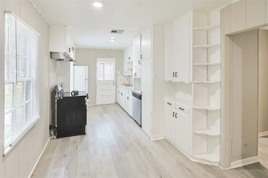 1106 12th 1/2 Street N, Texas City, TX 77590 - Image #3