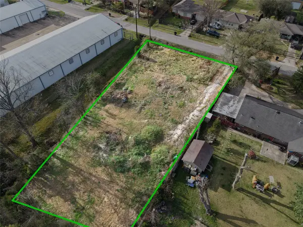 345 Delz Street, Houston, TX 77018