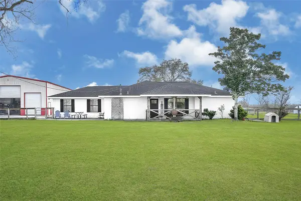 2123 County Road 172, Alvin, TX 77511