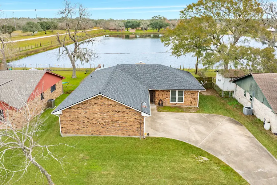 239 Lakewood Drive, Clute, TX 77531 - #3