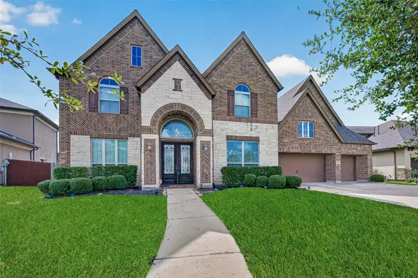 10210 Olivia View Ln, Cypress, TX 77433