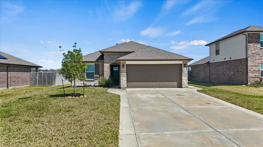 635 Hidden Brook Drive, Baytown, TX 77523 - #2