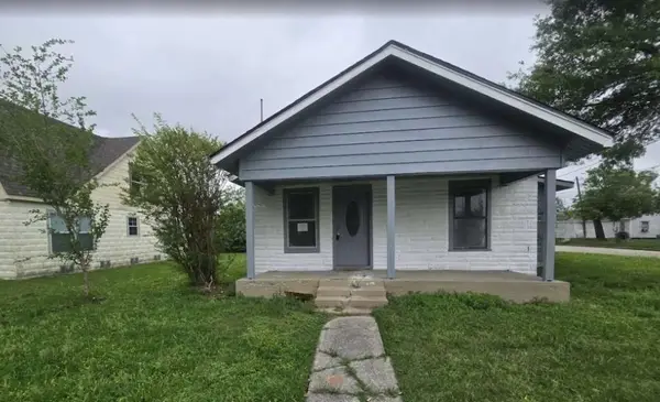 1300 Burbank Street, Baytown, TX 77520