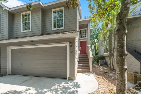 38 Wineberry Place, The Woodlands, TX 77382