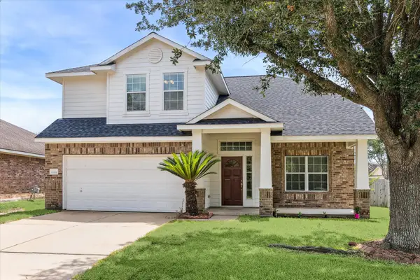 11931 Green Willow Falls Drive, Tomball, TX 77375
