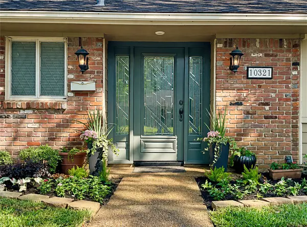 10321 Willowgrove Drive, Houston, TX 77035
