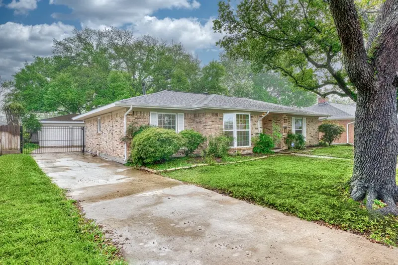5722 Cheltenham Drive, Houston, TX 77096 - #2
