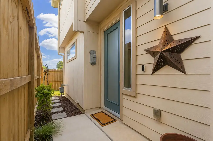 5409 Lindsay Lane, Houston, TX 77011 - #3