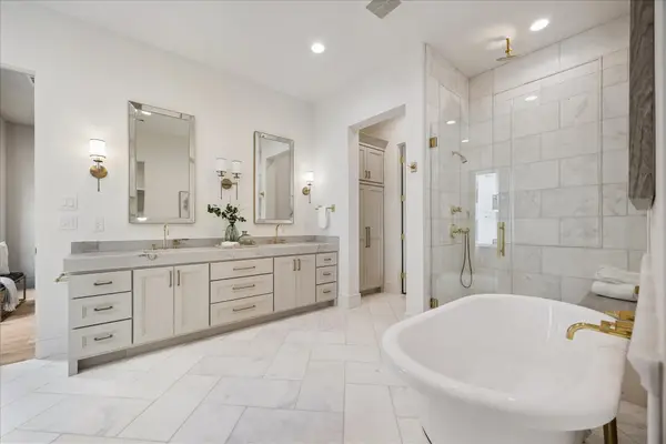 13 Wentworth Gate Path, Houston, TX 77027