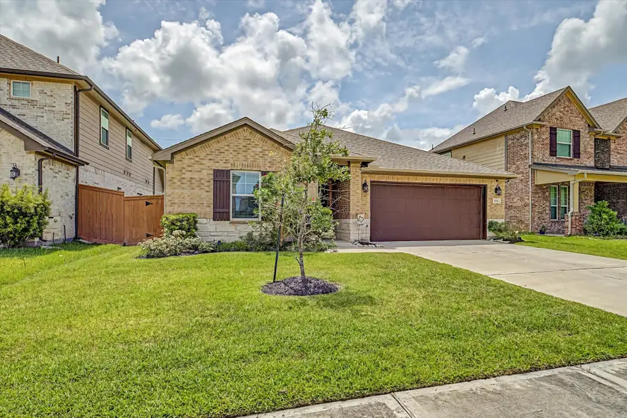 10842 Cliffs View Drive, Iowa Colony, TX 77583 - #3