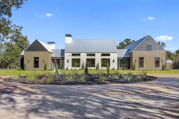 226 Hackemack Road, Round Top, TX 78954