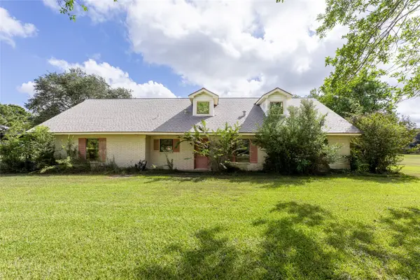 268 Sue Ann Street, El Campo, TX 77437