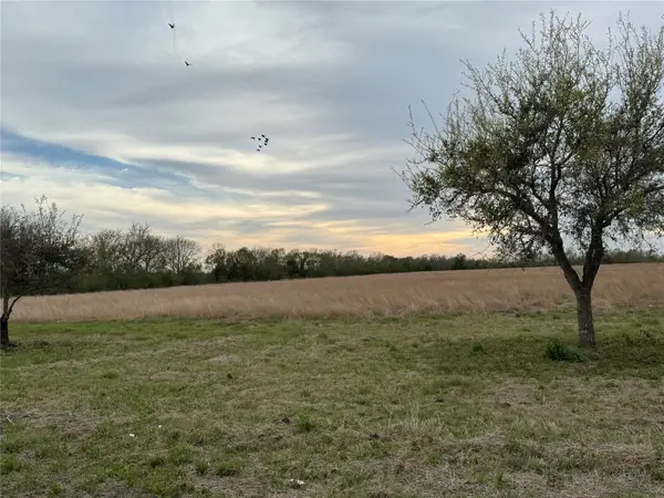 03 County Road 46, Danbury, TX 77534