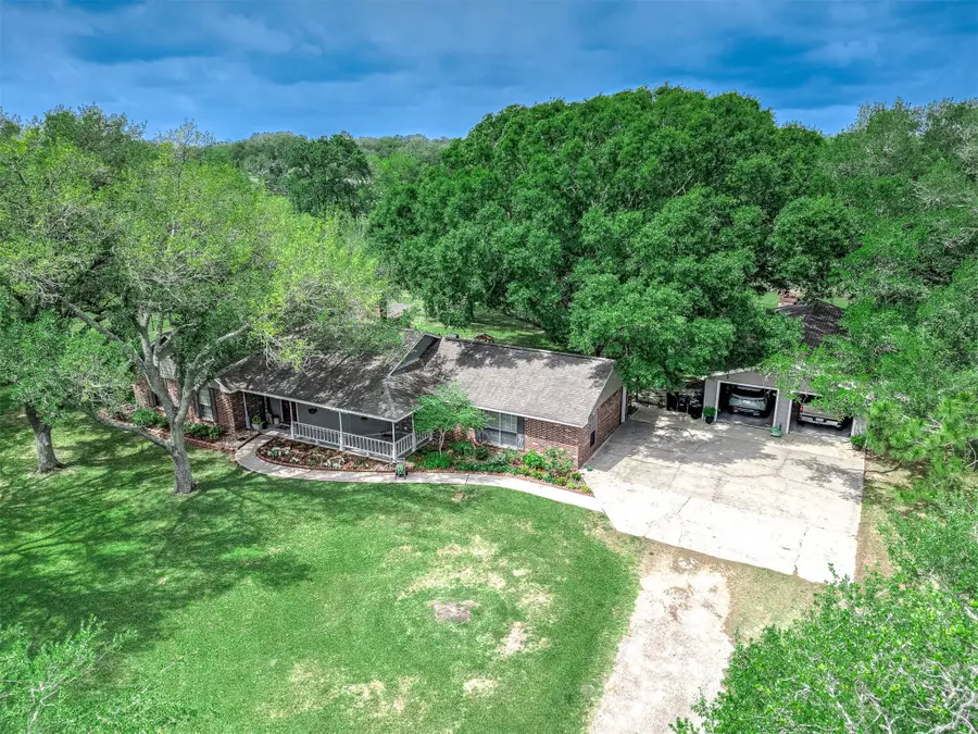 447 County Road 545, Alvin, TX 77511 - #3