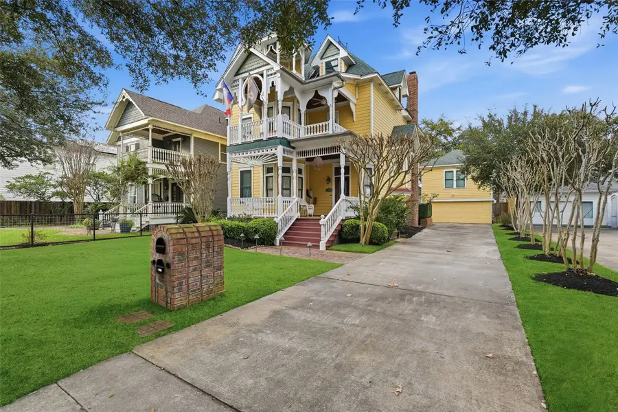 619 E 7th 1/2 Street, Houston, TX 77007 - #2