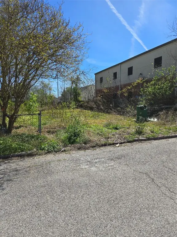 918 E 32nd 1/2 Street, Houston, TX 77022 - #1
