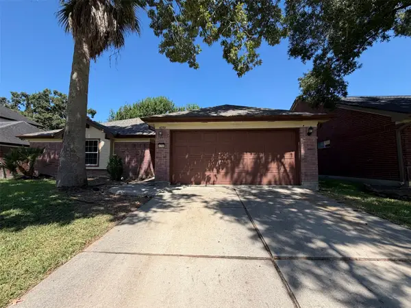 4750 Backenberry Drive, Friendswood, TX 77546