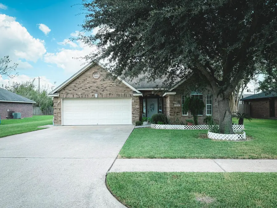 1102 N Shepherd Drive, Baytown, TX 77520 - #3