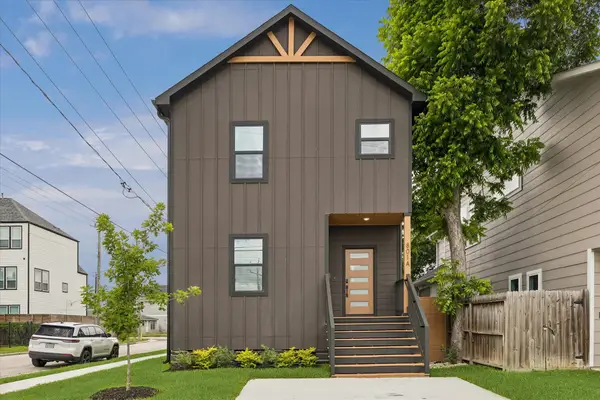 801 E 32nd 1/2 Street #A B, Houston, TX 77022