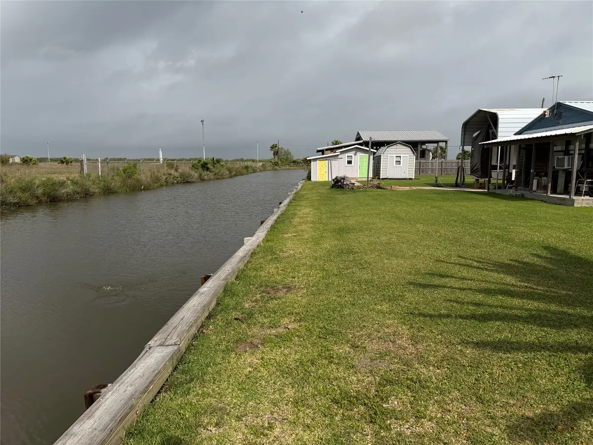 1270 N Monkhouse Drive, Crystal Beach, TX 77650 - #1