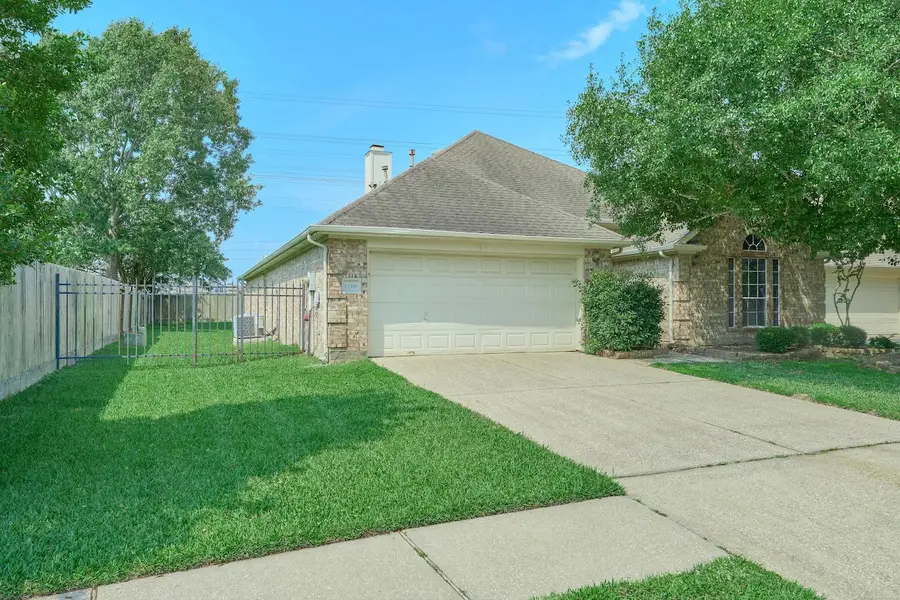 12318 Georgetown Park Court, Houston, TX 77058 - #2