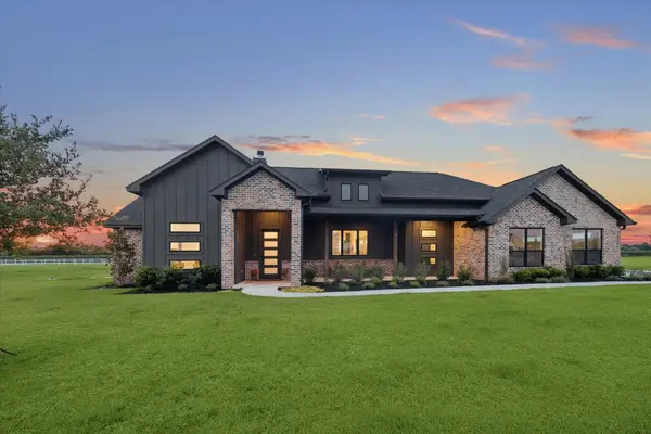 5050 Sophie Slansky Way, Sealy, TX 77474